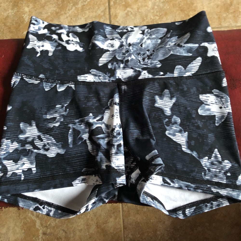 Old Navy Active Shorts!